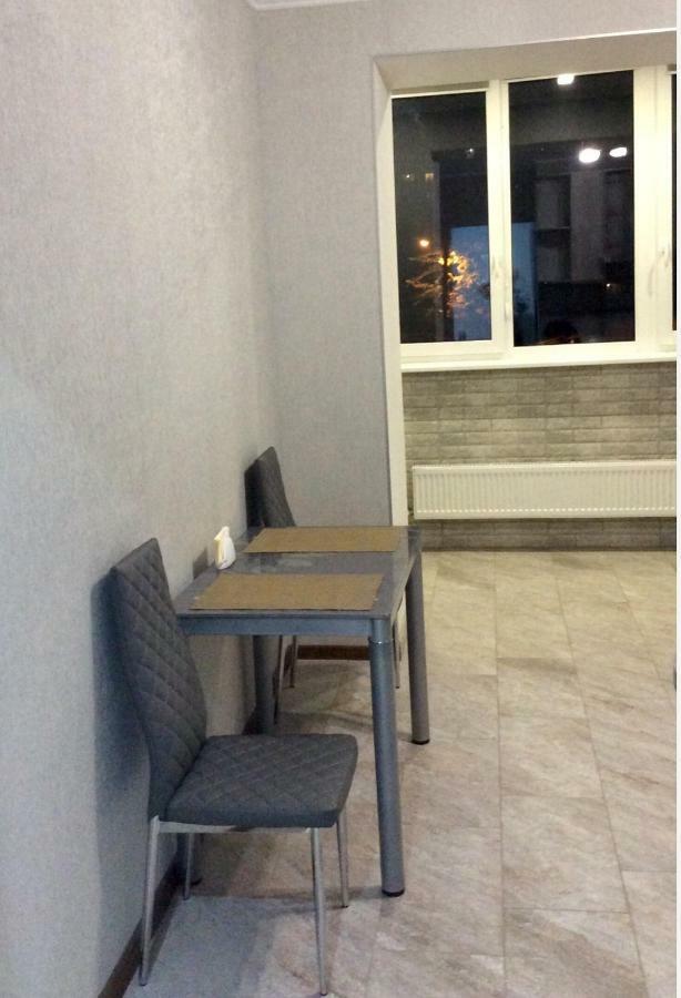 & Vernissage On Kostandi Apartment *